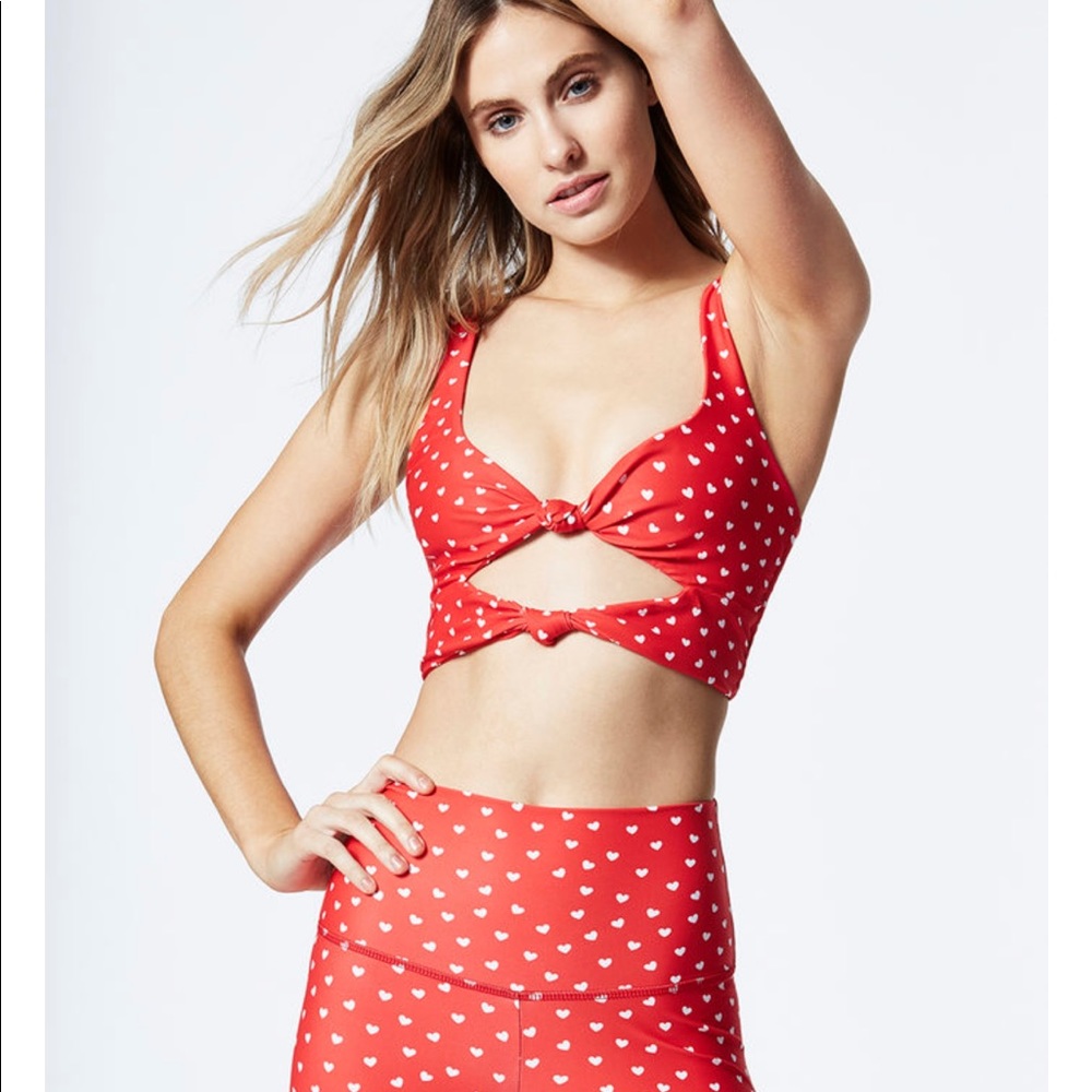 ❤️SOLD OUT BEACH RIOT BOWIE TOP❤️